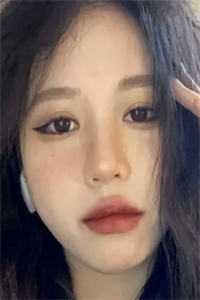 娘子饿肚子，我造反登基柳香吴年